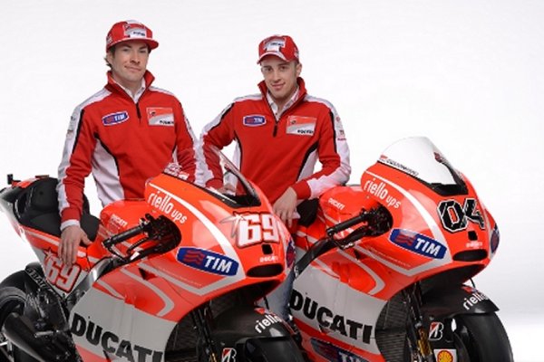 [Image: ducatiteam2013.jpg]